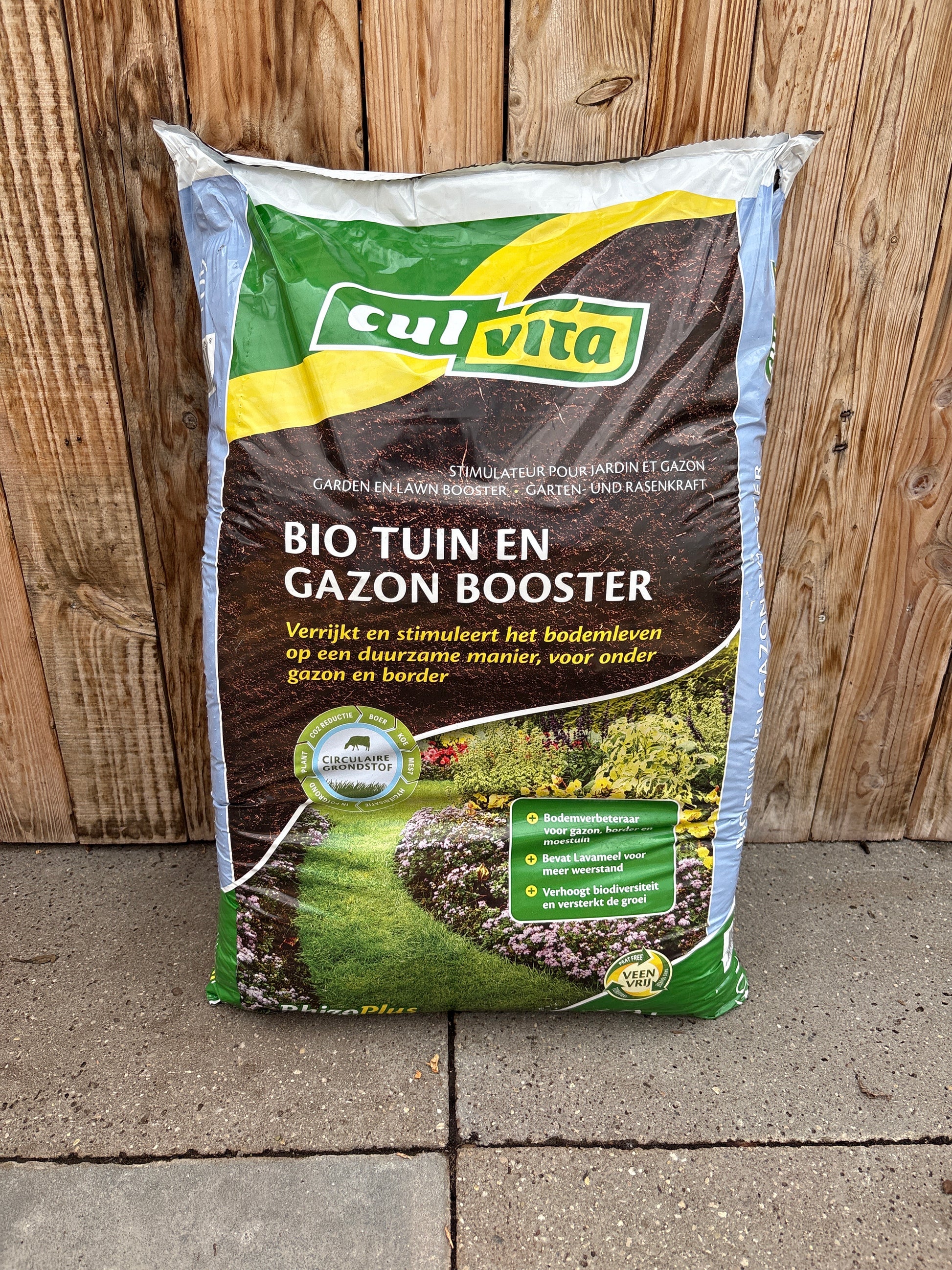 Potgrond biologische tuin en gazon booster